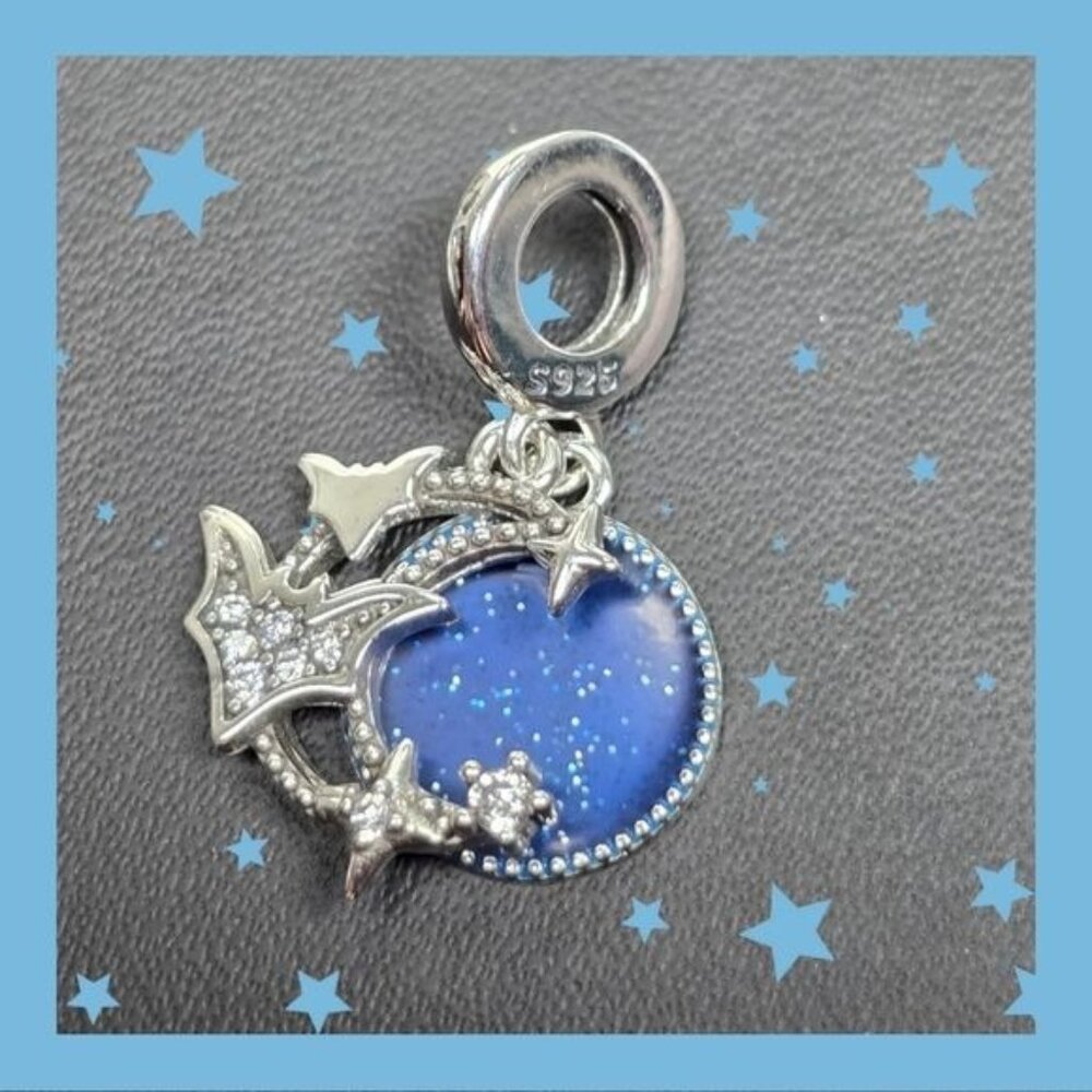 🎃 Bats‎ Flying in a Starry Night Charm in 925 Silver (NWOT)